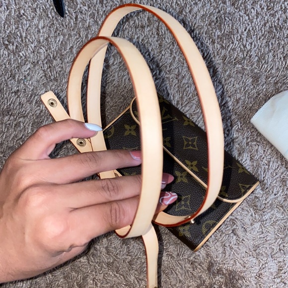 Louis Vuitton pochette Florentine - Picture 5 of 14